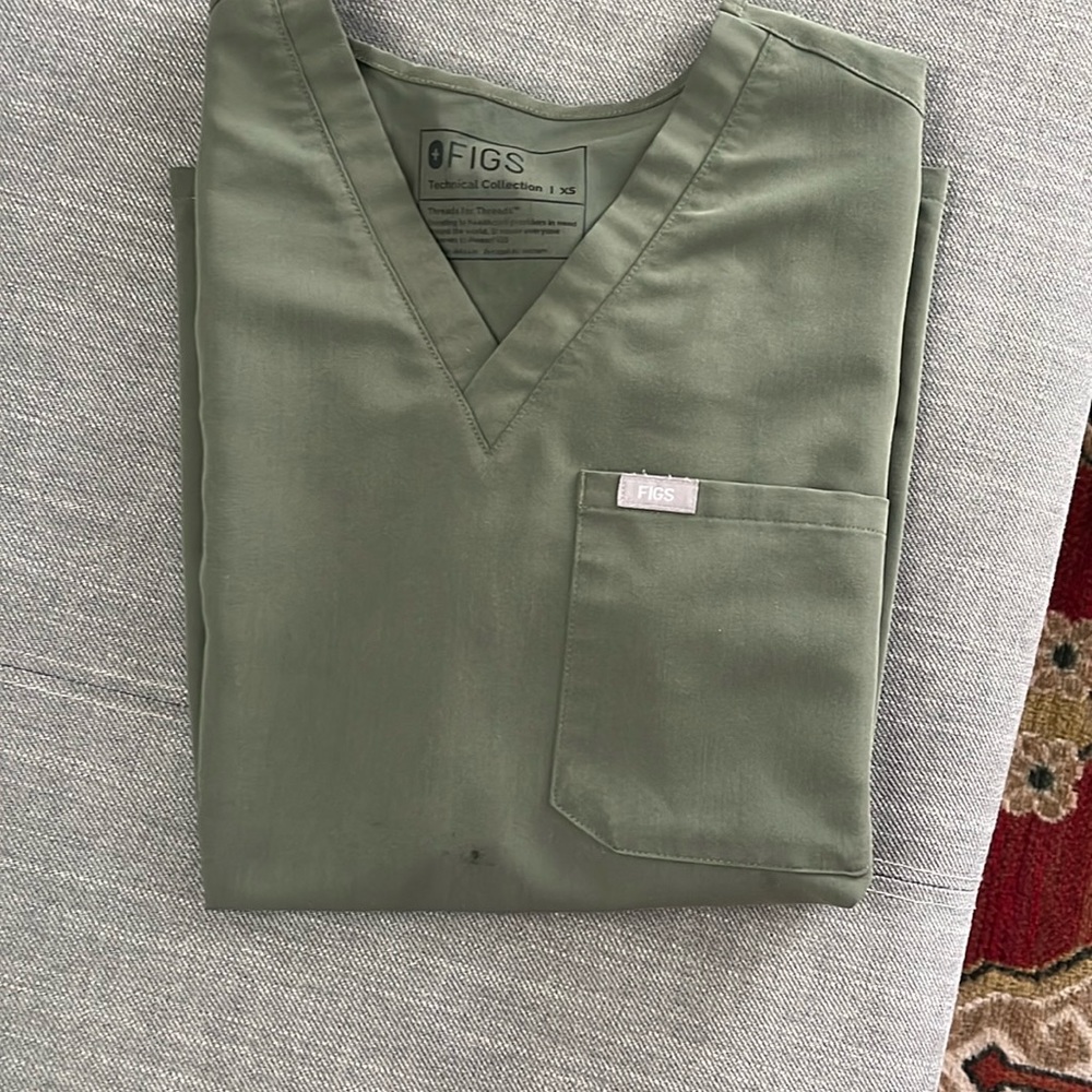 Small top, Small Tall jogger